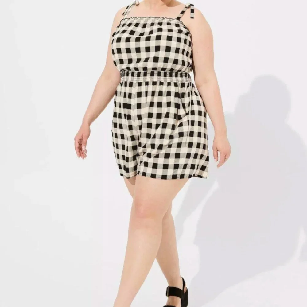 Torrid Challis Tie Straps Romper - Size 1X Gingham Summer Beach Vacation - Picture 1 of 10